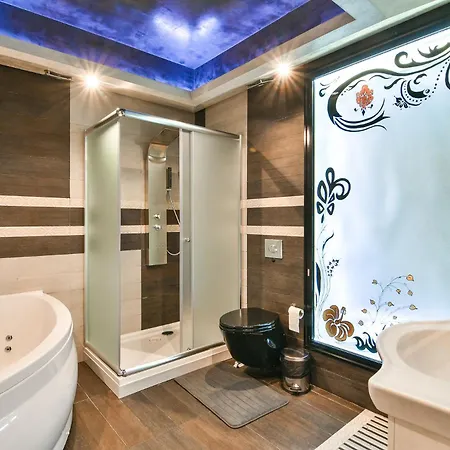 2br Duplex With Sauna *